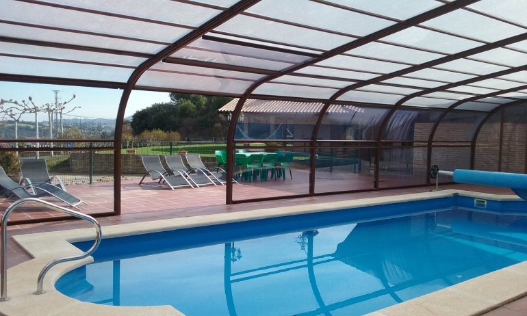 Casa rural Haritzalotz, piscina y terraza :: Agroturismo en Navarra