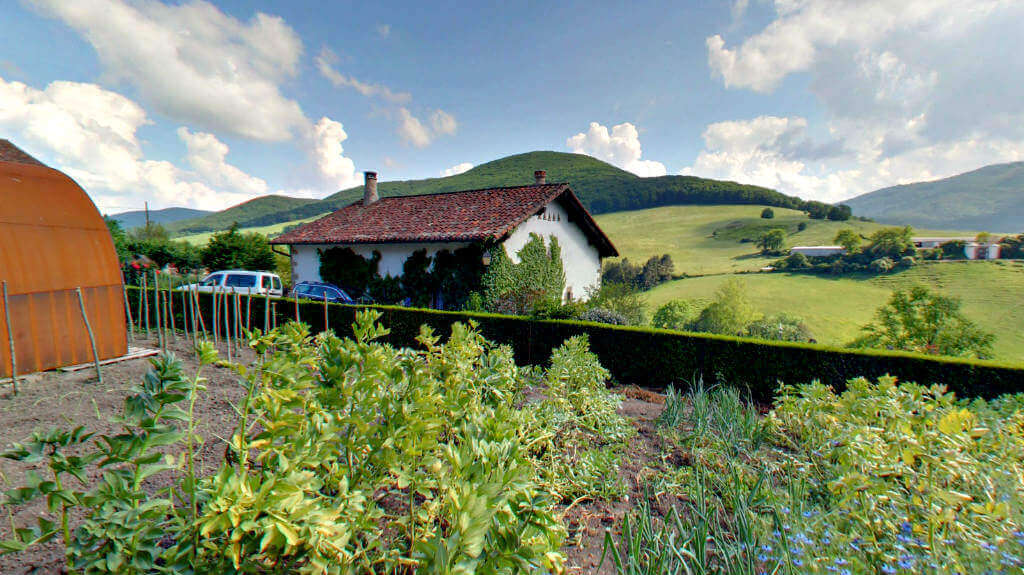 Huerta y vistas de casa rural Etxeberria :: Aberlore, Casas Rurales de Agroturismo en Navarra
